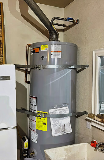 https://armadalehotwater.com.au/uploads/2025/06/electric-hot-water-system-58767.jpg