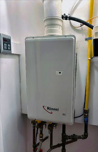 https://armadalehotwater.com.au/uploads/2025/06/hot-water-87450.jpg