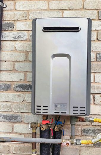 https://armadalehotwater.com.au/uploads/2025/06/instant-hot-water-systems-48570.jpg